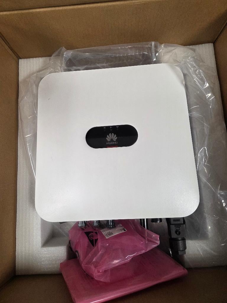 Onduleur Huawei, Bricolage & Construction, Enlèvement, Comme neuf, Autres types