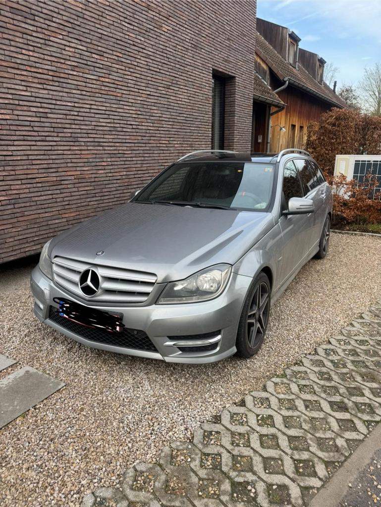 Mercedes C200, Cuir, Argent ou Gris, Attache-remorque, Noir