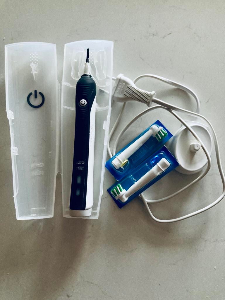 Elektrische tandenborstel Braun Oral B, Enlèvement, Utilisé, Brosse à dents