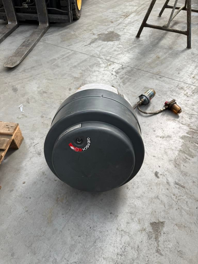 Giersch mazoutbrander 105-245kw, Bricolage & Construction, Enlèvement, Comme neuf