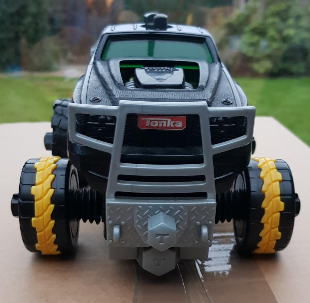 Prise en charge de la voiture Tonka, Enlèvement, Comme neuf
