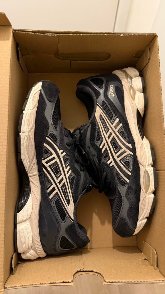 Asics, Ophalen of Verzenden, Zo goed als nieuw