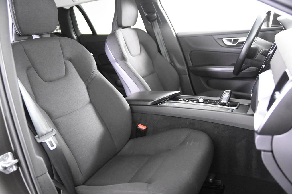 Volvo V60 B3 Momentum, Autos, Argent ou Gris, Achat, Euro 6, Entreprise