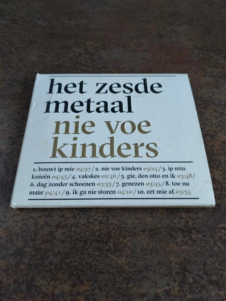 Cd het zesde metaal - Nie voe kinders. 1x gesigneerd, Ophalen of Verzenden