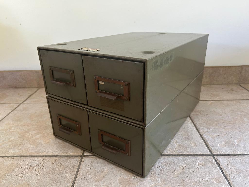 2 casiers INDUSTRIEL de la marque ACIOR, Antiquités & Art, Curiosités & Brocante, Enlèvement