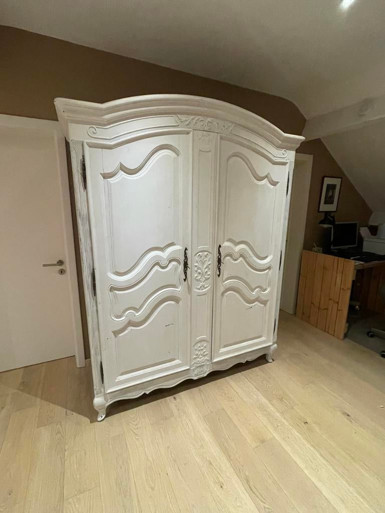 Garde robe blanche en chêne, Enlèvement, Comme neuf