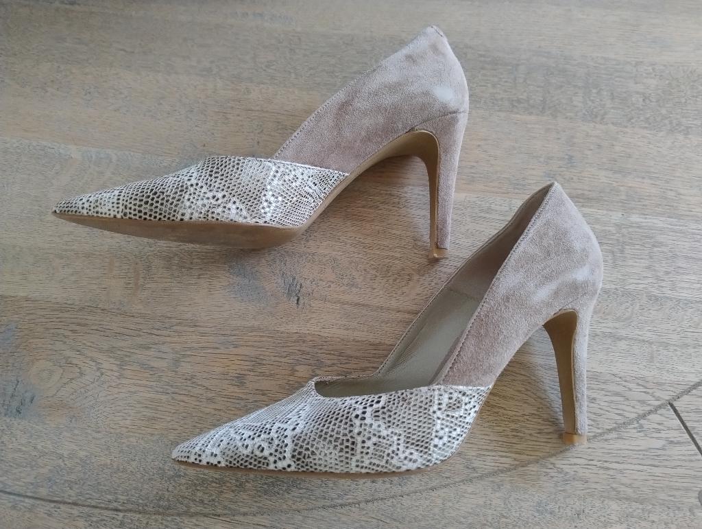 👠Perlato Pumps → Maat 38 → Luxe Slangenprint & Suède!, Ophalen of Verzenden, Pumps