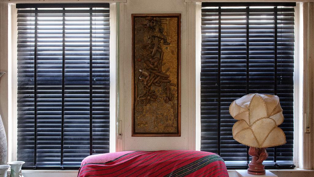 Zwarte Houten Jaloezieën, Ophalen, 100 tot 150 cm, 200 cm of meer, Zwart