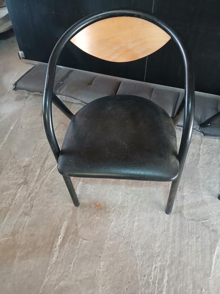 Gratis 4 keukenstoelen, Ophalen