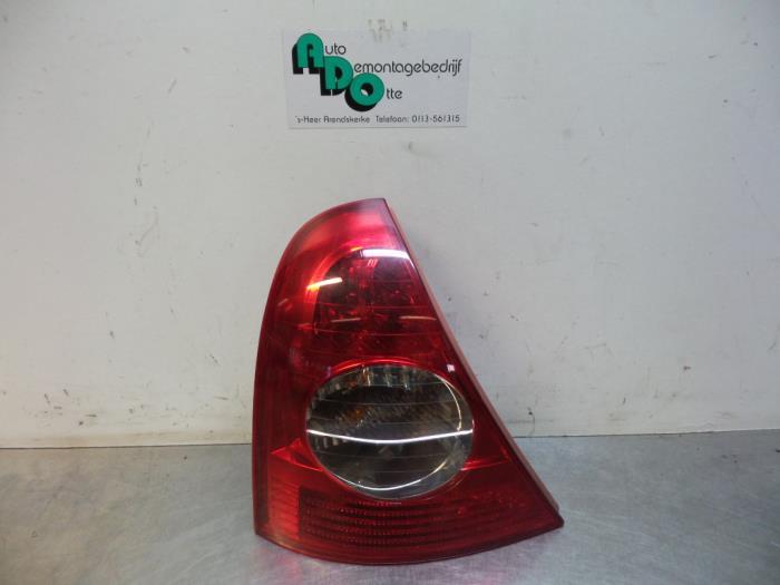 Feu arrière gauche d'un Renault Clio (Clio 2 01-), Autos : Pièces & Accessoires, Éclairage, Renault, Utilisé, 3 mois de garantie