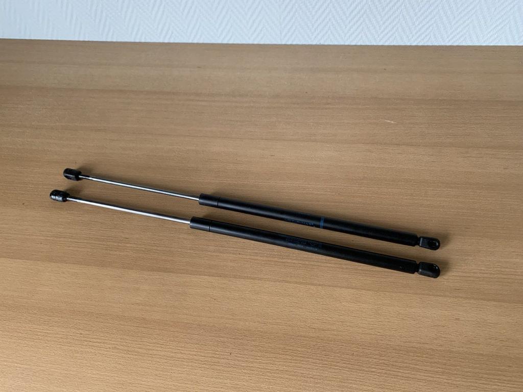 renault megane scenic 1996 tot 2003 gasveer achterklep veren, Gebruikt, -, Renault, -