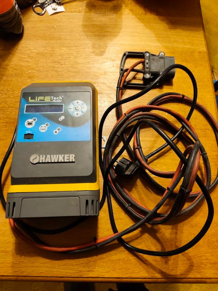 Hawker 24v accu lader, Ophalen