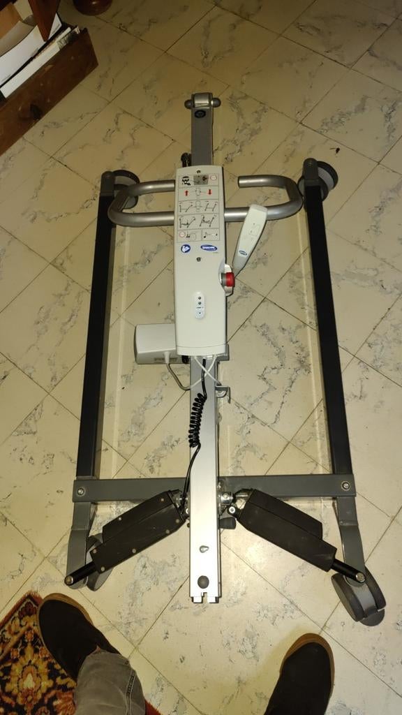 Passieve ergonomische tillift met max 180kg, Ophalen, Zo goed als nieuw