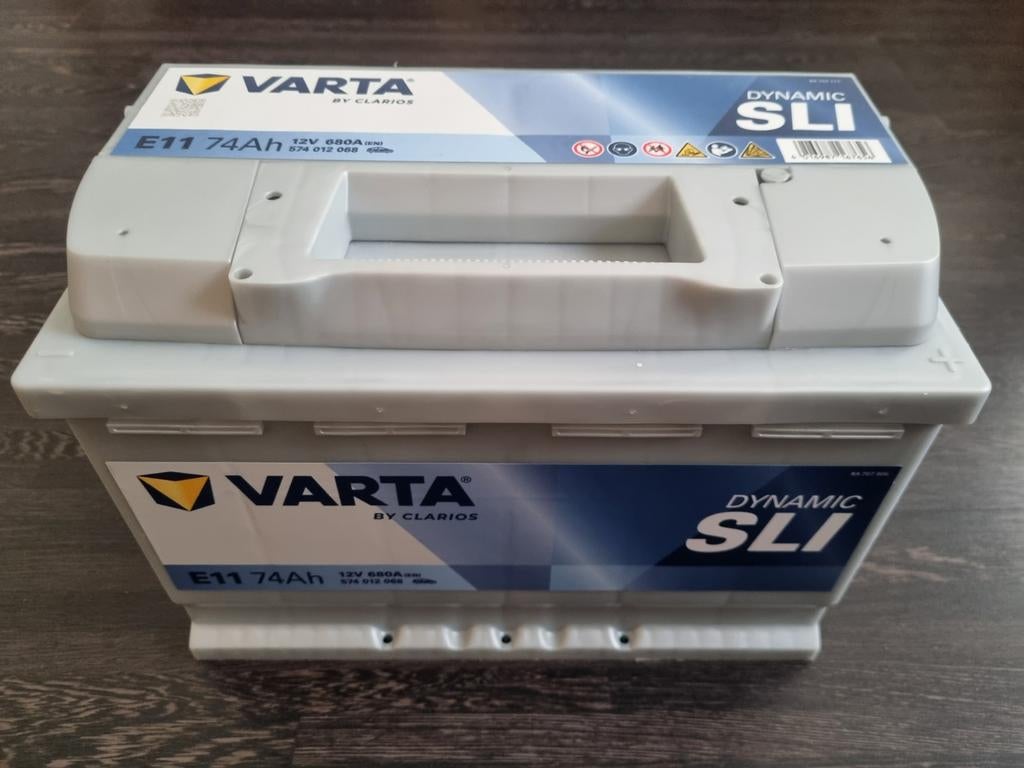 Batterie 12V  74amp  680A  (neuf/nieuw), Autos : Pièces & Accessoires, Enlèvement ou Envoi