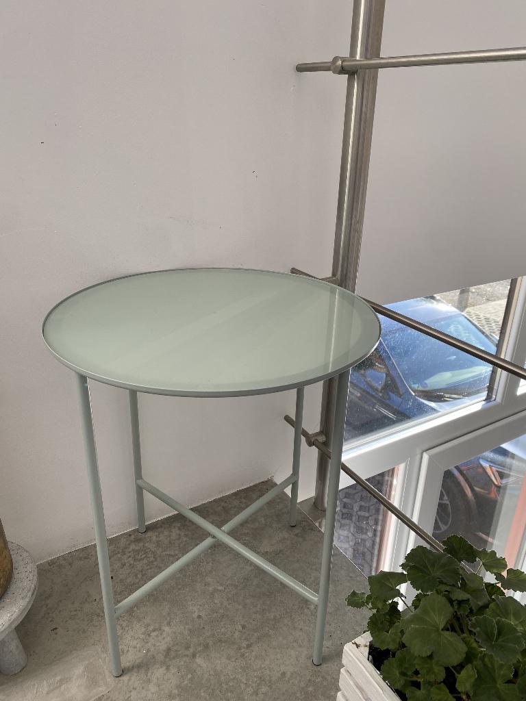 2 ronde tafeltjes met glazen bladen, Ophalen, Gebruikt, Rond, Minder dan 50 cm