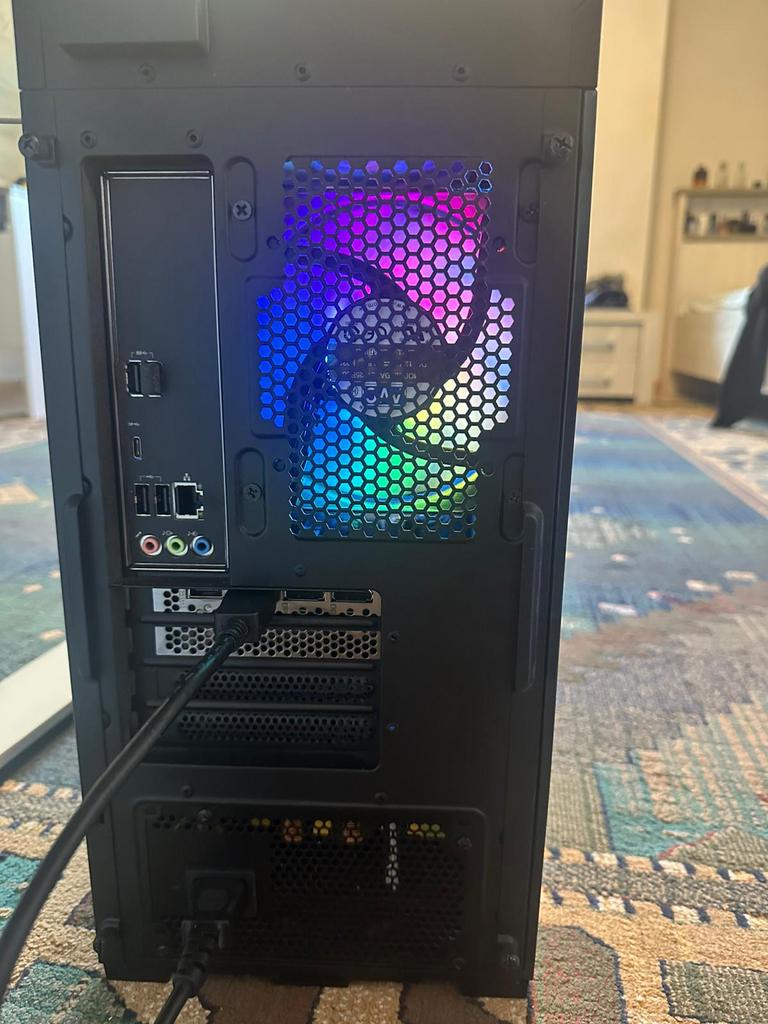 Gaming computer Lenovo, Computers en Software, Desktop Pc's, Ophalen, Zo goed als nieuw, Gaming, SSD