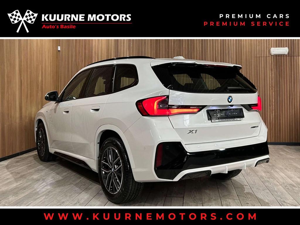 BMW X1 sDrive18iA M Pack Led/Cam/Keyless *2j garantie*, Auto's, 4 deurs, Gebruikt, 136 pk, Wit