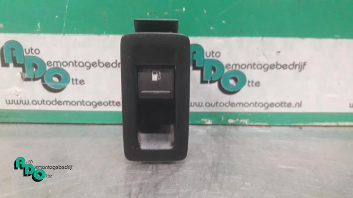 Commutateur clapet réservoir d'un Volkswagen Touran (Touran, Volkswagen, -, 3 mois de garantie, Utilisé