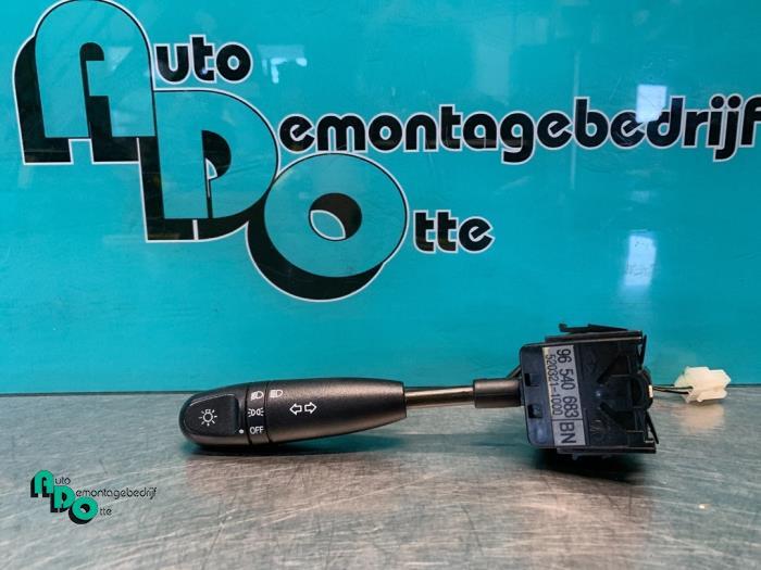 Commutateur feu clignotant d'un Chevrolet Kalos (Kalos 02-), Autos : Pièces & Accessoires, Tableau de bord & Interrupteurs, -