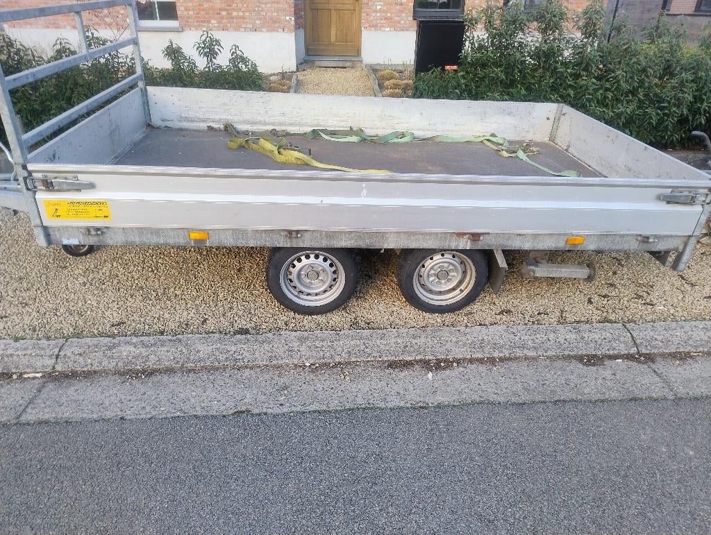 aanhangwagen, Enlèvement, Utilisé