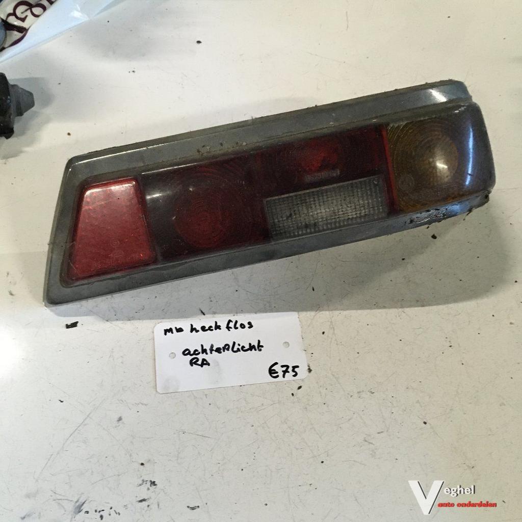 Mercedes W110 Heckflosse Achterlicht rechtsachter, -, Utilisé, -, -