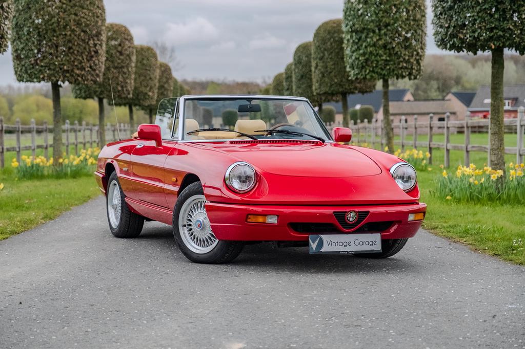 Alfa Romeo Spider 2.0 - 1991, Entreprise, Boîte manuelle, Spider, 2 portes