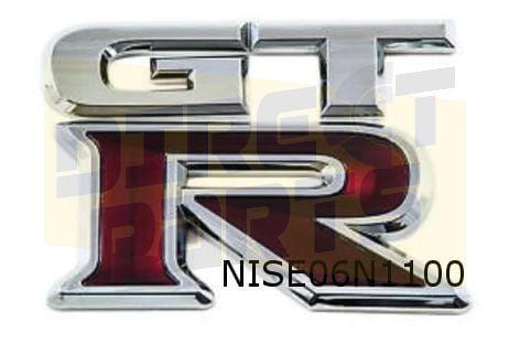 Nissan GTR embleem tekst ''GT R'' achterzijde Origineel!  84, -, Verzenden, -, Nieuw