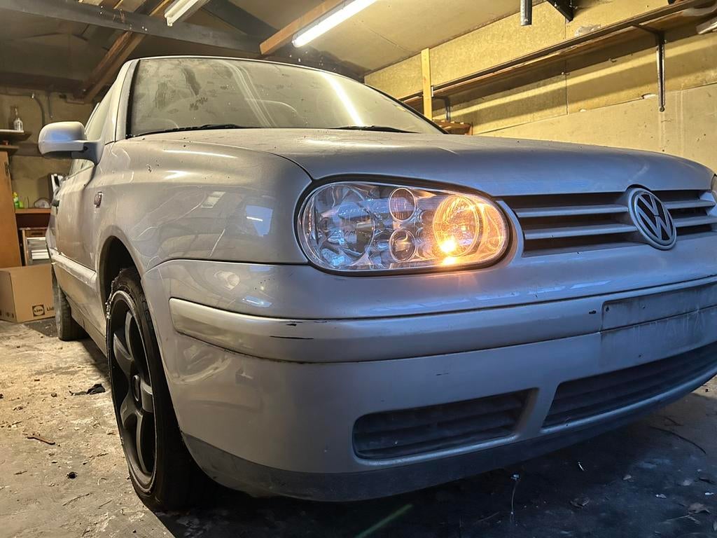 Volkswagen Golf Cabrio 1.6i 1999 met potentieel!, Autos, Volkswagen, Cuir, Argent ou Gris, Achat, Cabriolet