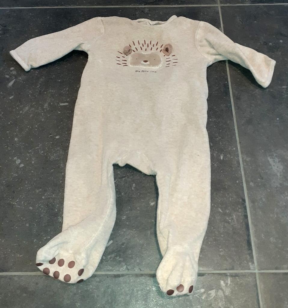Baby zachte warma pyjama egel Kiabi 74, Kinderen en Baby's, Ophalen of Verzenden, Nieuw, Jongetje of Meisje, Nacht- of Onderkleding