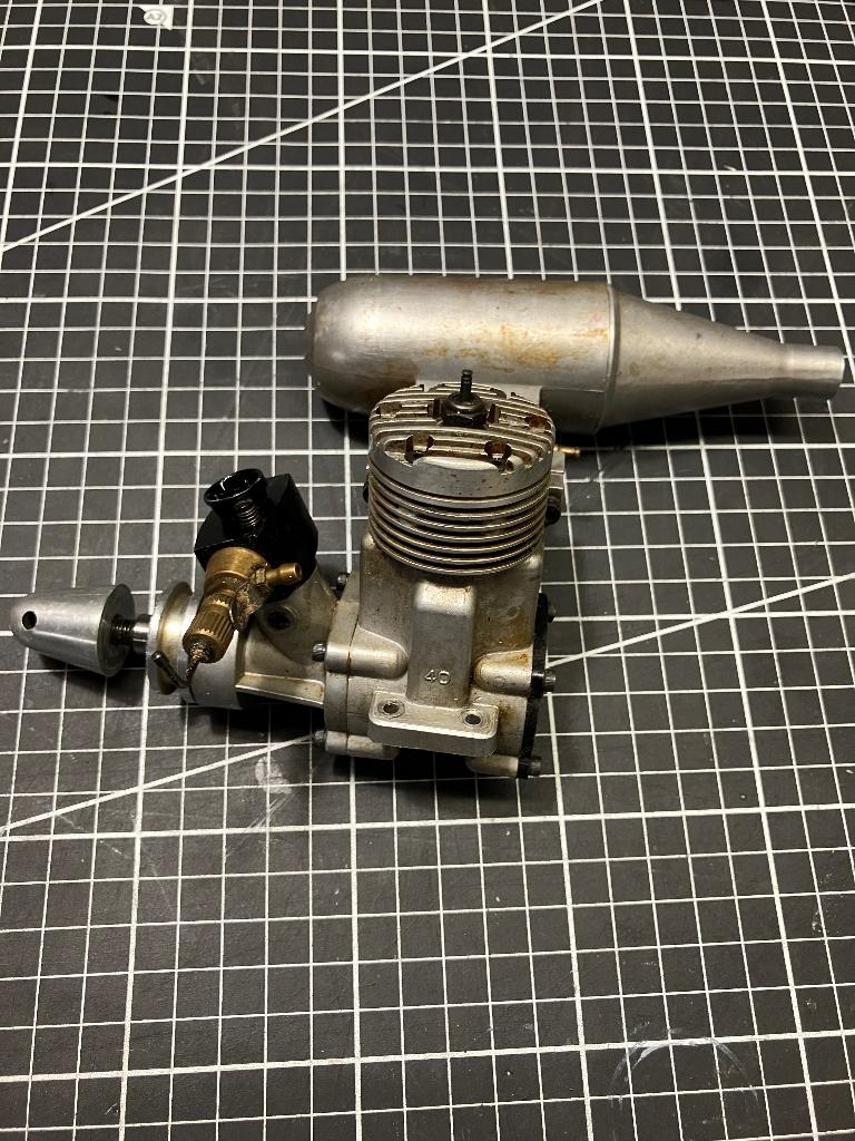 Modelbouwmotor irvine 40. 6,5cc, Hobby en Vrije tijd, Modelbouw | Radiografisch | Vliegtuigen, Ophalen of Verzenden, Gebruikt