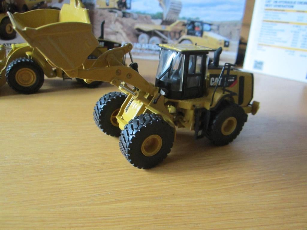 CAT 966K XE, Ophalen of Verzenden, Zo goed als nieuw