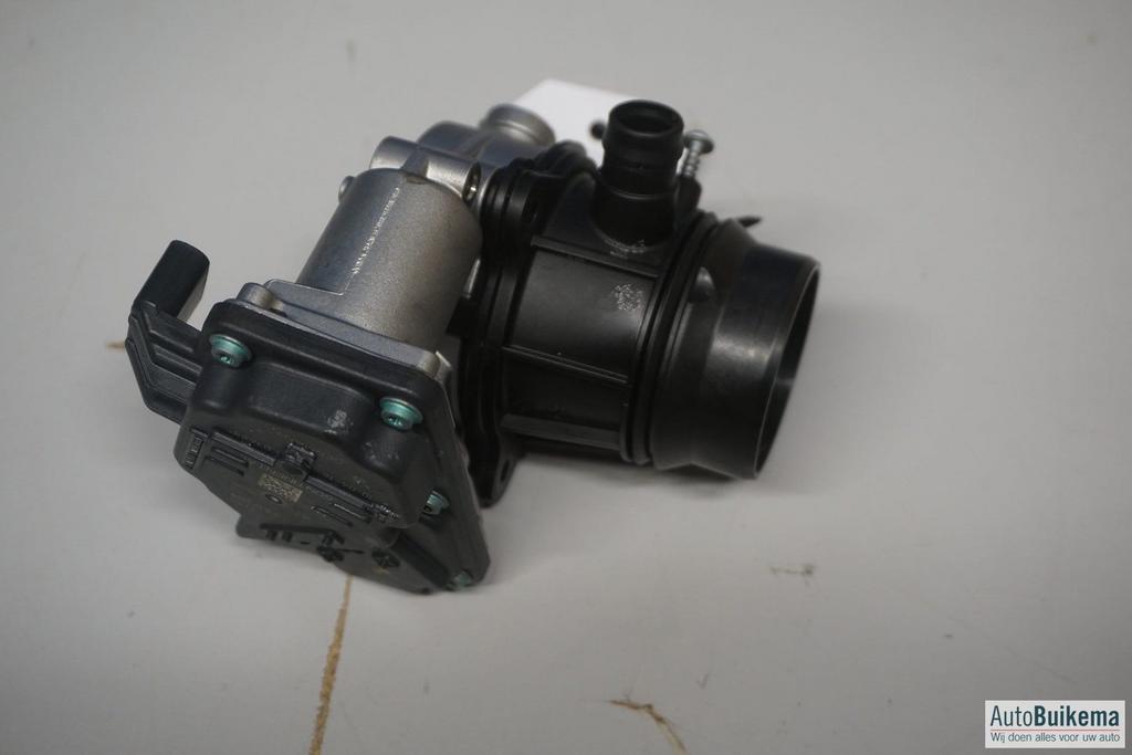 Origineel BMW X1 F48 X2 F39 gasklephuis, Gebruikt, -, -, Ophalen of Verzenden