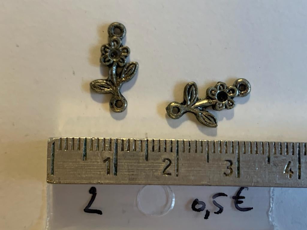 2 metalen tussenstukjes bloem, Enlèvement ou Envoi, Neuf, Entretoise ou Perle intermédiaire