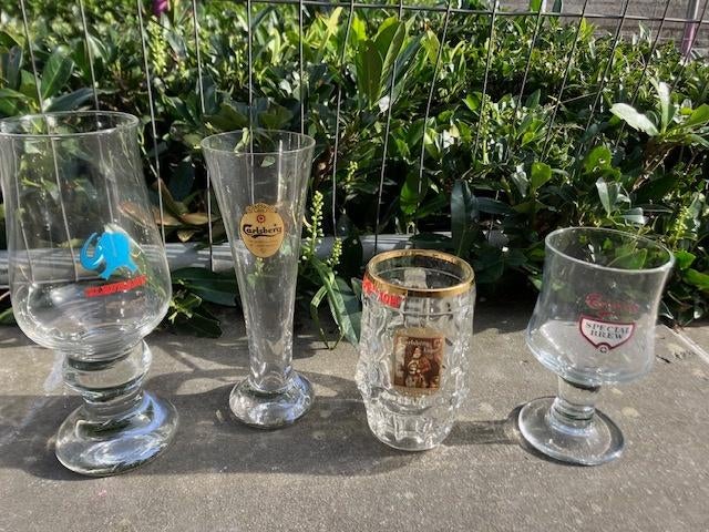 4 VERRES CARLSBERG DONT UN ÉLÉPHANT, Enlèvement ou Envoi, Comme neuf, Verre à bière