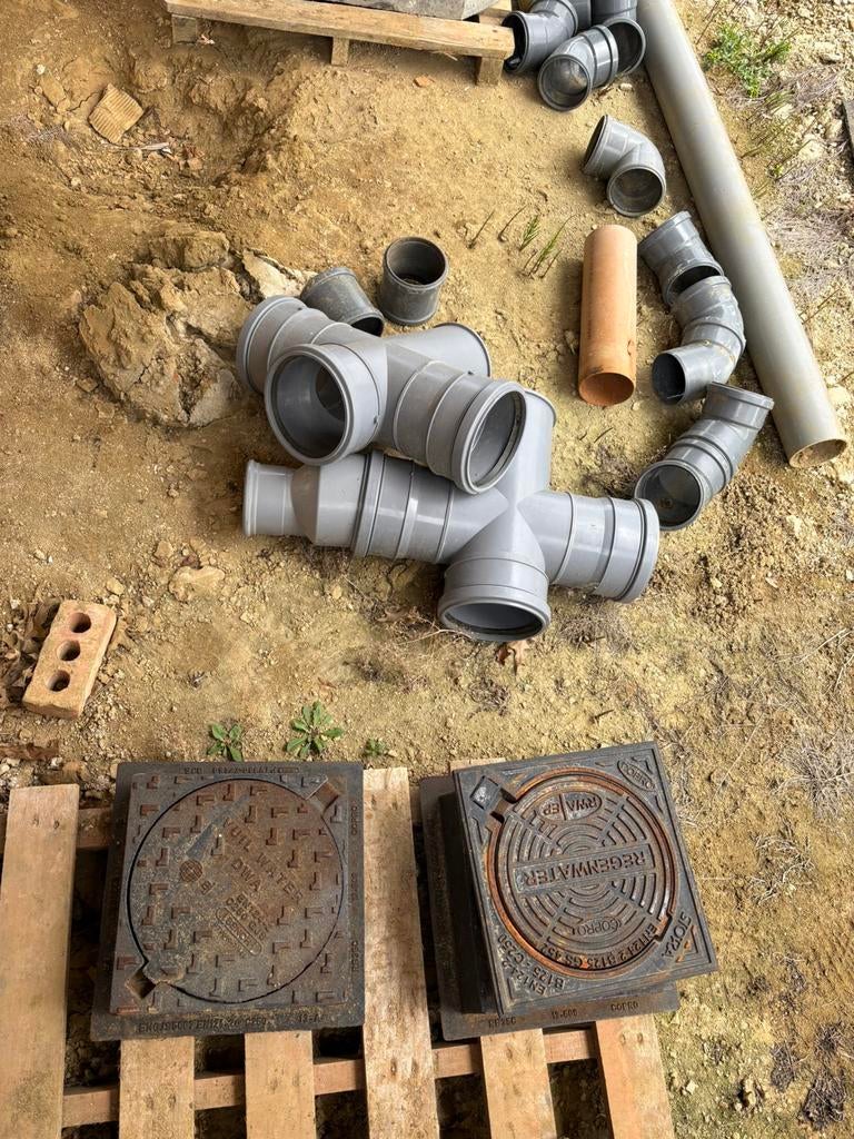 Pvc bochten + controle put, Doe-het-zelf en Bouw, Buizen en Afvoer, Ophalen, Zo goed als nieuw, PVC, Bochten