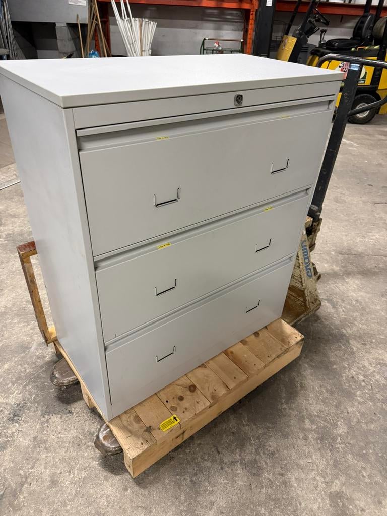 Classeur Dossier suspendu, 3 ou 4 tiroirs, Grijs, Comme neuf, Enlèvement