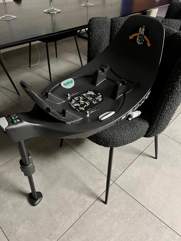 Cybex isofix base Z (alleen base), Enfants & Bébés, Sièges auto, Enlèvement, Comme neuf, Ceinture de sécurité