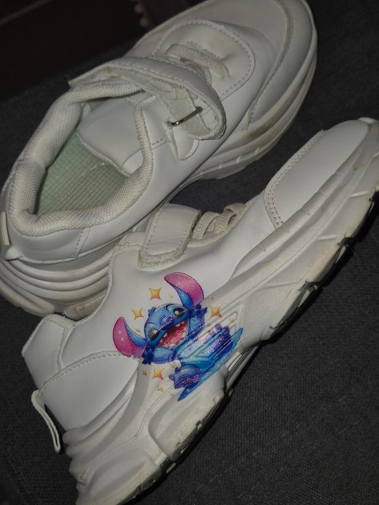 Basket fille stitch, Enlèvement, Fille