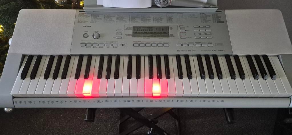 Casio LK-280 keyboard, Musique & Instruments, Comme neuf, Enlèvement, Sensitif, 61 touches