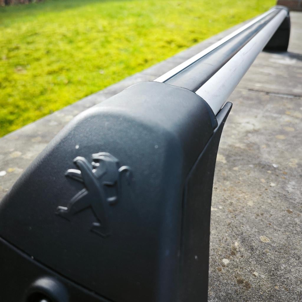 2 Barres de toit, Enlèvement, Comme neuf