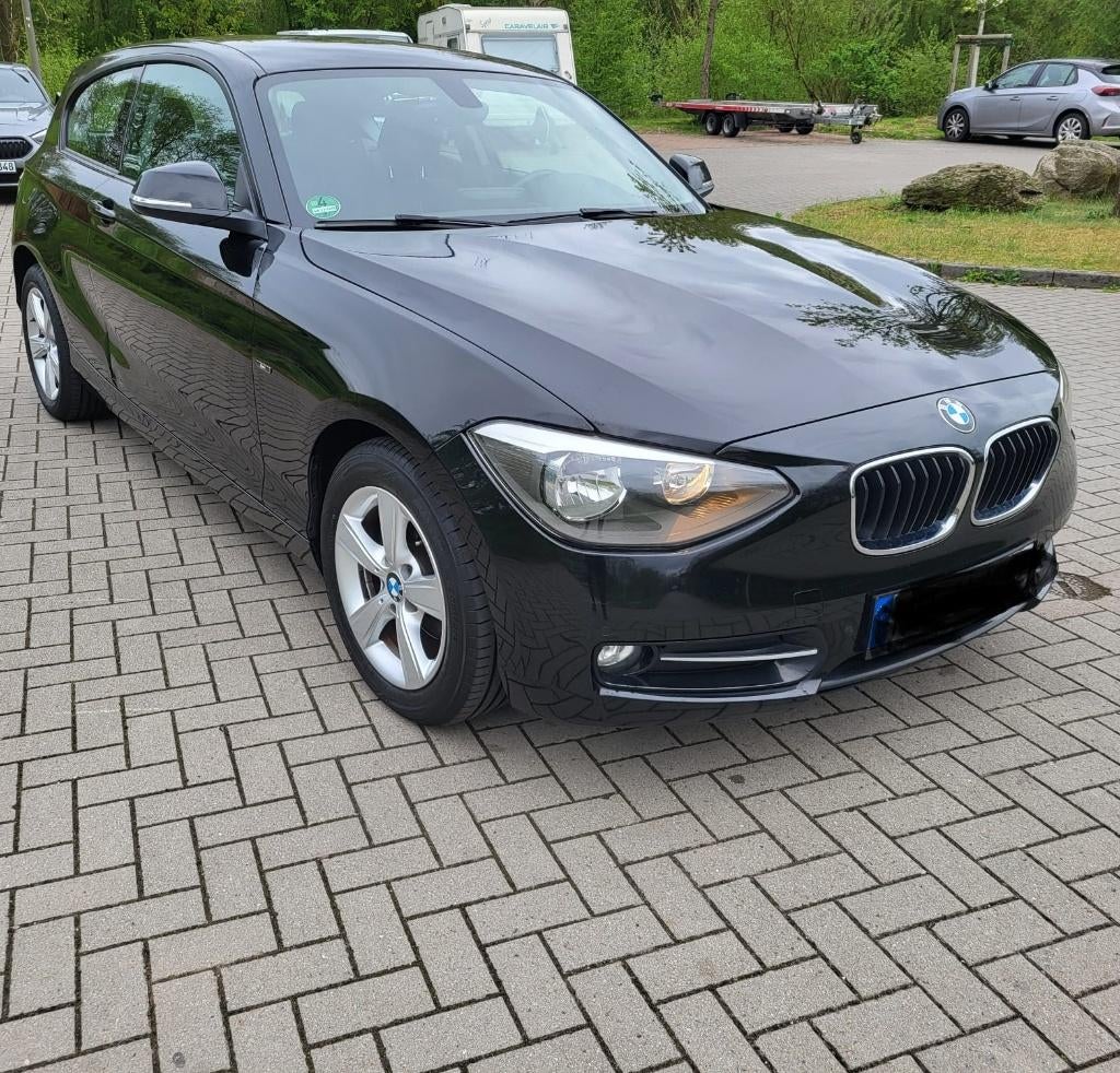 BMW 118 boîte automatique moteur essence: 2 prix variables, Autos, Euro 5, Achat, Noir, Berline