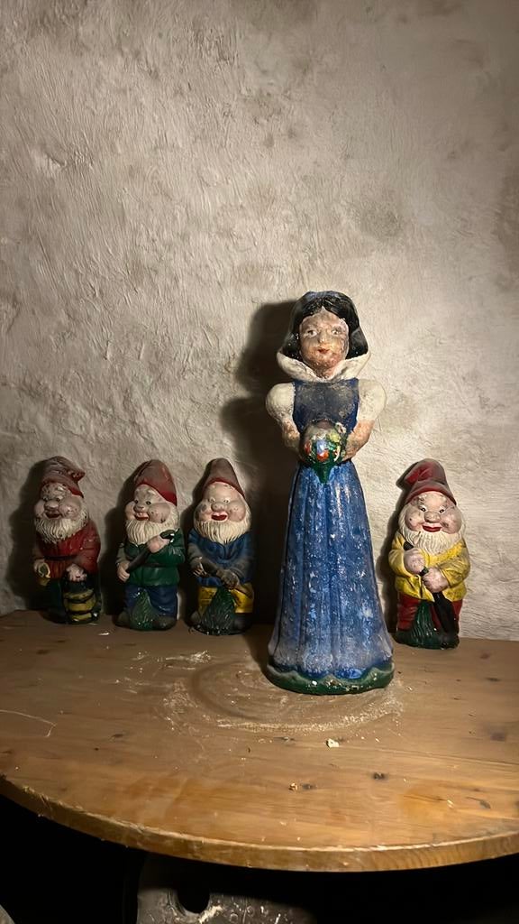 Betonnen sneeuwwitje H50cm en 4 van de 7 dwergen, Enlèvement