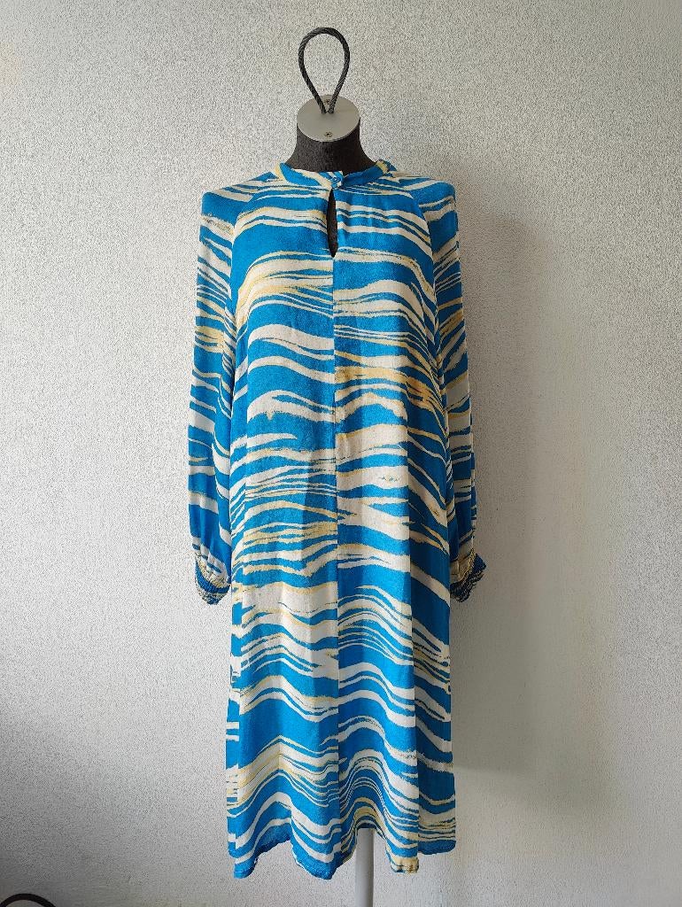 Lichtblauwe lange jurk - maat L - Xandres, Kleding | Dames, Jurken, Blauw, Maat 42/44 (L), Ophalen of Verzenden, Gedragen