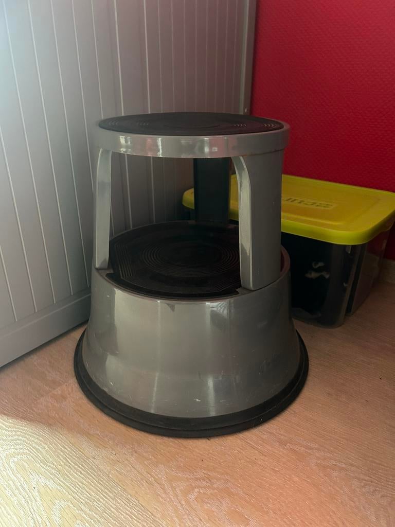 Tabouret escabo, Enlèvement, Comme neuf