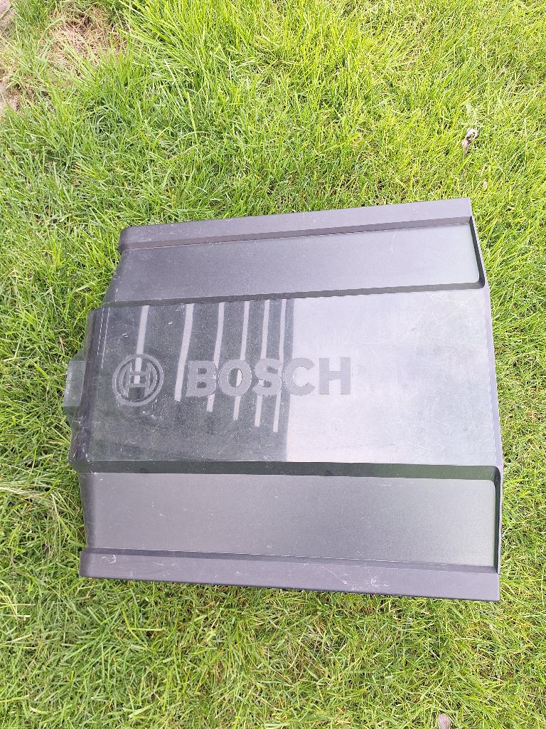 Bosch robot garage, Ophalen, Gebruikt, Elektrische grasmaaier
