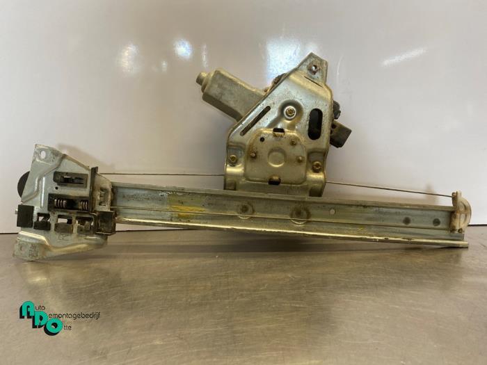 Ruitmechaniek 4Deurs rechts-achter van een Mitsubishi Pajero, Gebruikt, -, -, Ophalen of Verzenden