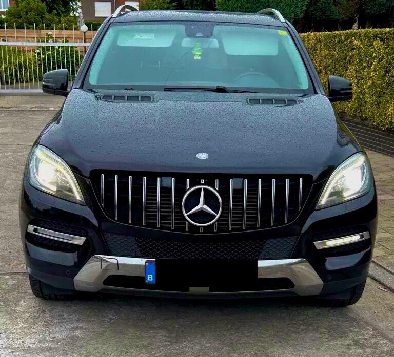 mercedes ML 250  4 Matic, Auto's, Mercedes-Benz, Automaat, 4 cilinders, USB, Zwart