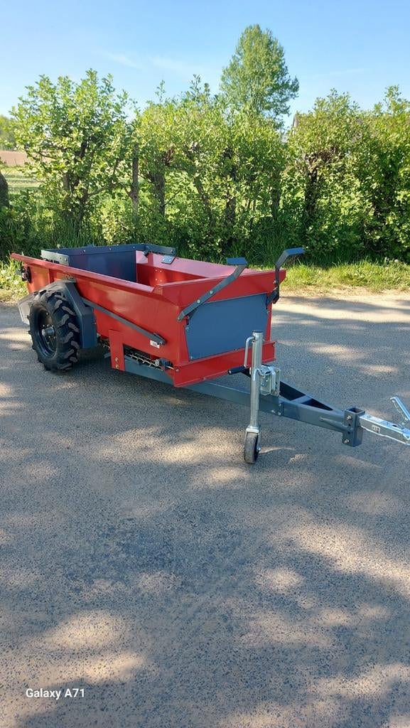 MINI mestverspreider wielaangedreven! TOPPER!!, Zakelijke goederen, Ophalen