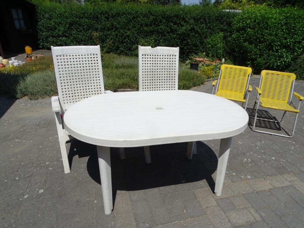 witte tafel zonder stoelen, Ophalen, Gebruikt, Overige materialen