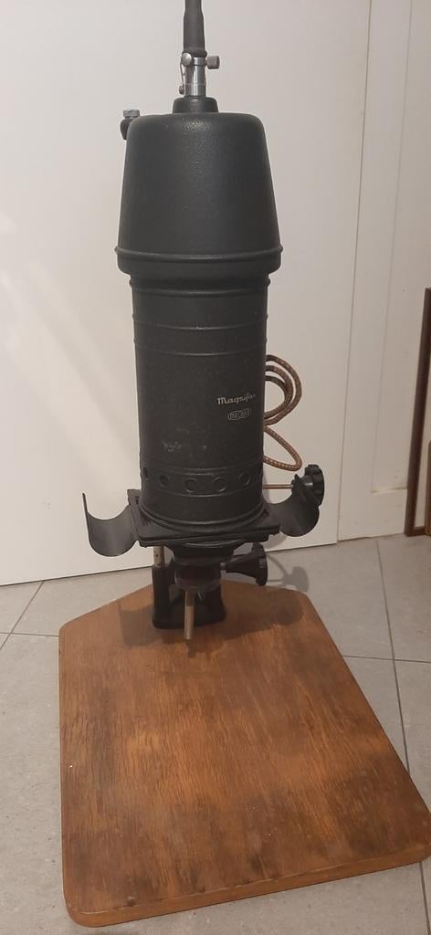 Un agrandisseur photographique vintage Meopta Magnifax, Enlèvement ou Envoi, Utilisé